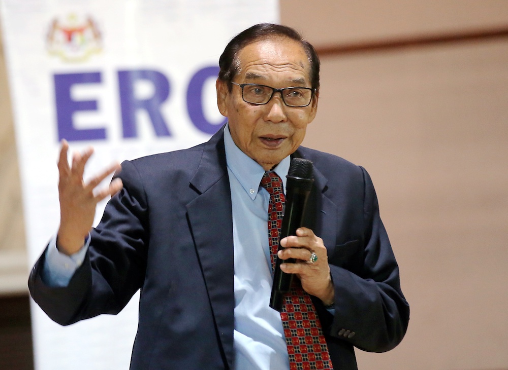 Electoral Reform Committee (ERC) chairman Tan Sri Abdul Rashid Abdul Rahman addresses a stakeholder engagement programme in Ipoh August 15, 2019. u00e2u20acu201d Picture by Farhan Najib