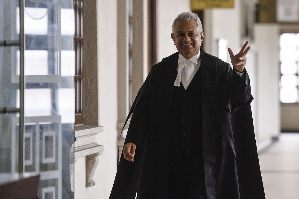Attorney General Tommy Thomas arrives at the Kuala Lumpur High Court August 23, 2019. u00e2u20acu201d Picture by Miera Zulyana