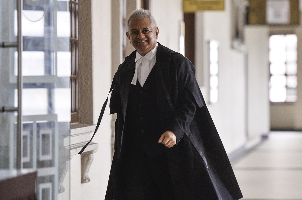 Attorney General Tommy Thomas arrives at the Kuala Lumpur High Court August 23, 2019. u00e2u20acu201d Picture by Miera Zulyana