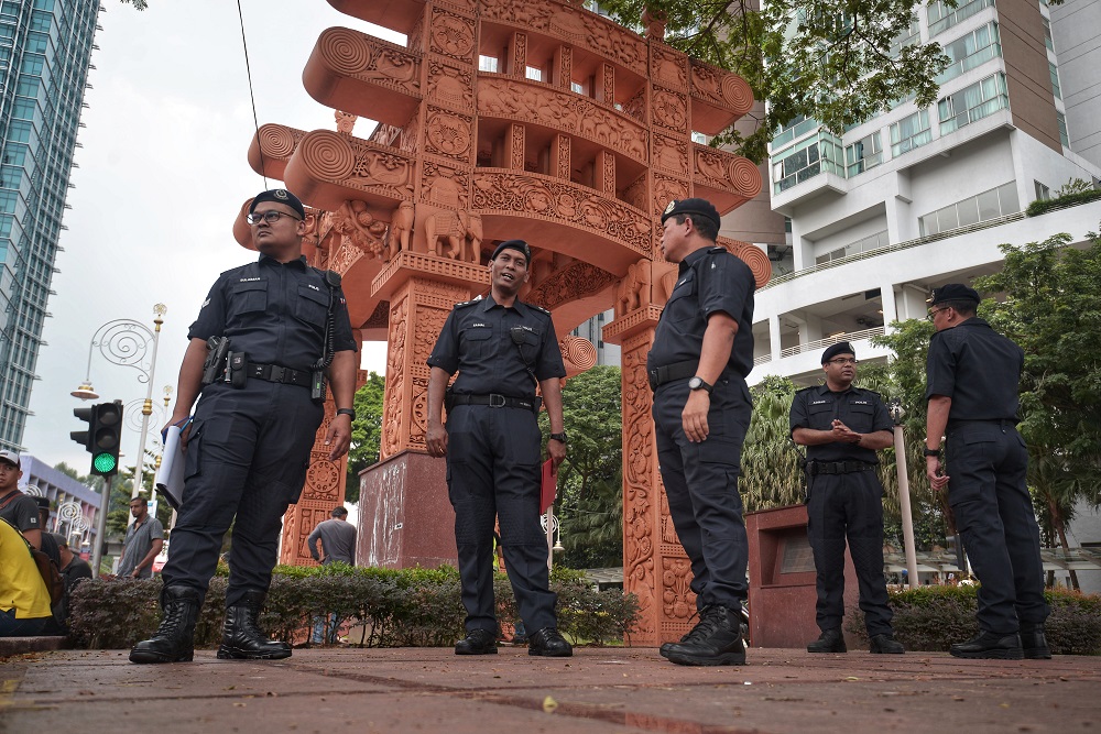 A heavy police presence is seen in Brickfields, Kuala Lumpur August 24, 2019. u00e2u20acu201d Picture by Shafwan Zaidon 