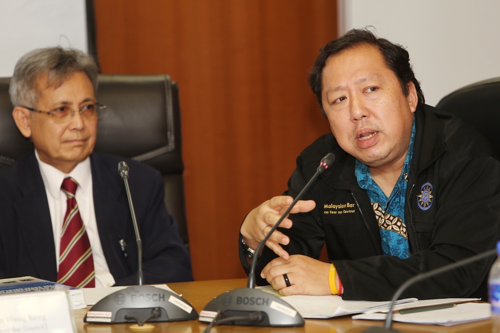 Co-chair of the Human Rights Committee of the Bar Council Malaysia Andrew Khoo speaks during a meeting on the Independent Police Complaints of Misconduct Commission Bill 2019 in Kuala Lumpur August 26, 2019. — Picture by Choo Choy May