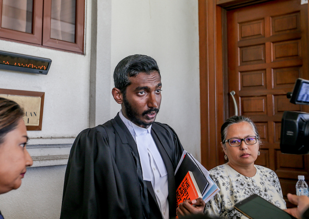 Lawyer Surendra Ananth speaks to reporters at the Kuala Lumpur Courts Complex August 27, 2019. u00e2u20acu201d Picture by Firdaus Latif