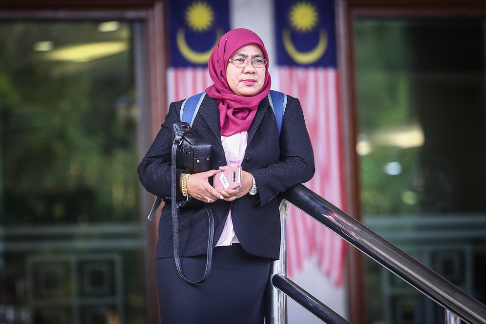 Companies Commission of Malaysia assistant companies registrar Rafidah Yahaya is seen at the Kuala Lumpur Courts Complex August 29, 2019, during the 1MDB trial. u00e2u20acu201d Picture by Hari Anggara
