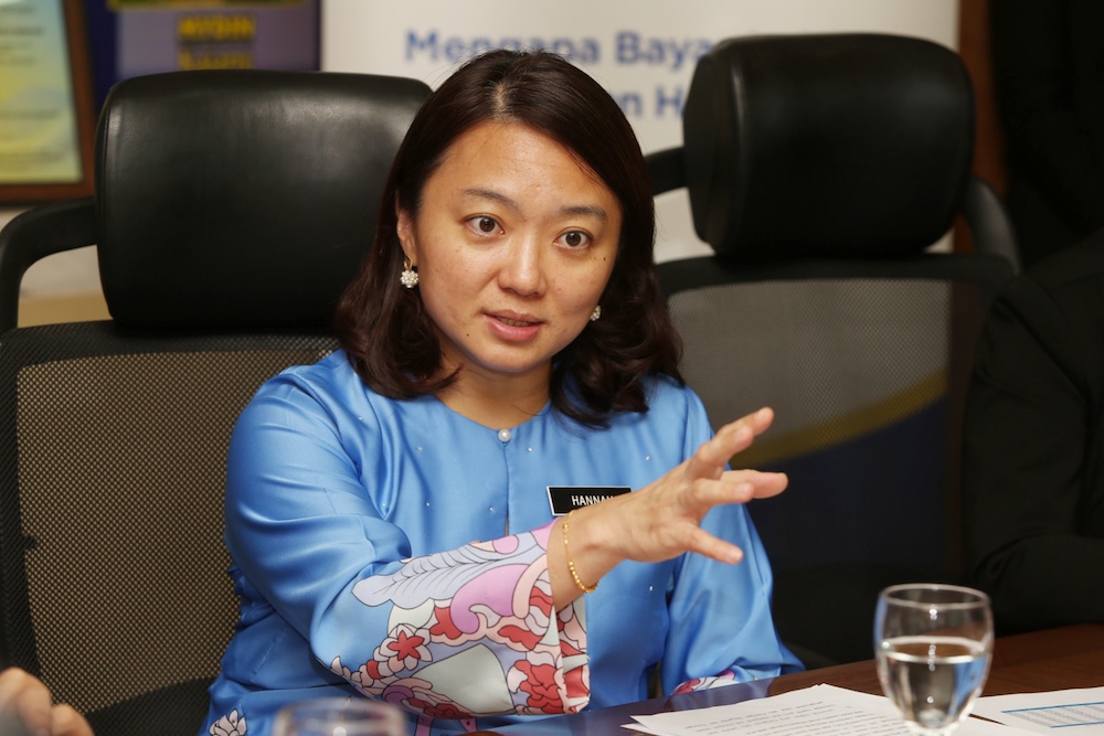 Deputy Women, Family and Community Development Minister Hannah Yeoh addresses a press conference in Subang Jaya August 30, 2019. u00e2u20acu201d Picture by Choo Choy May