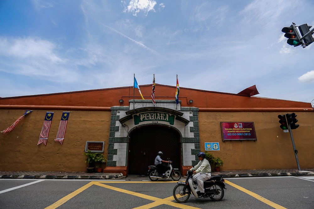 The view of the entrance to the Penang Prison along Jalan Penjara. u00e2u20acu201d Picture by Sayuti Zainudin