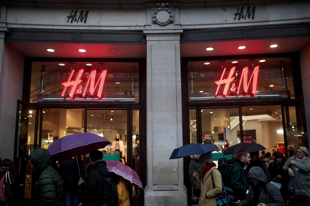 Shoppers walk past an H&M store on Oxford Street in London December 15, 2018. u00e2u20acu201d Reuters pic