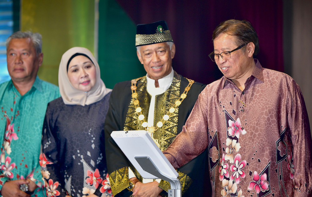 Datuk Patinggi Abang Johari Openg officiates 31st anniversary celebrations of Kuchingu00e2u20acu2122s city status in Kuching August 1, 2019. u00e2u20acu201d Bernama pic