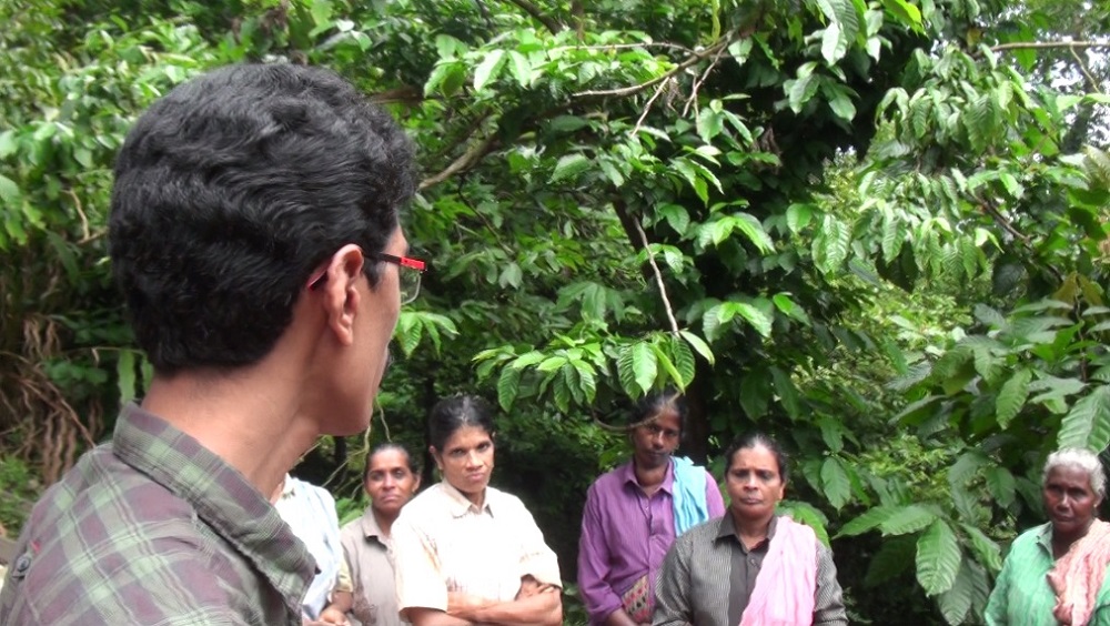 A health worker offers a counselling session at a work site in Upputhodu village, Idukki district, India July 24, 2019. u00e2u20acu201d Thomson Reuters Foundation pic