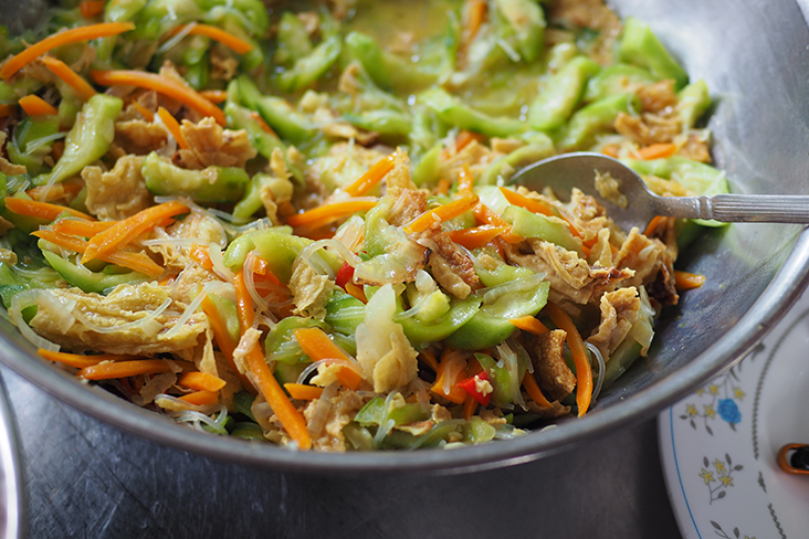 A Chinese home-style dish of hairy melon with glass noodles can be found here