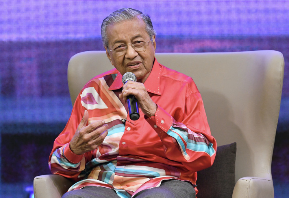 Prime Minister Tun Dr Mahathir Mohamad speaks at the u00e2u20acu02dcSemarak Merdekau00e2u20acu2122 townhall session in Bandar Hilir, Melaka, August 3, 2019. u00e2u20acu201d Bernama pic