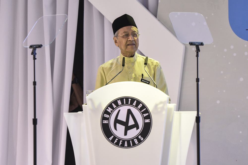 Prime Minister Tun Dr Mahathir Mohamad speaks during the 10th University Scholars Leadership Symposium 2019 in Shah Alam August 2, 2019. u00e2u20acu2022 Picture by Shafwan Zaidon