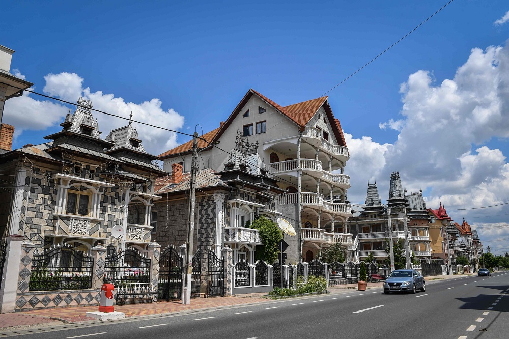 Palaces belonging to Romanian Roma people are pictured in Buzescu village, southern Romania July 11, 2019. — AFP pic         