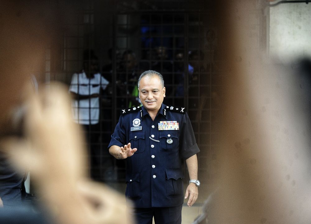 Negri Sembilan Deputy Police Chief Senior Assistant Commissioner Che Zakaria Othman briefs reporters during a media conference at the Tuanku Jau00e2u20acu2122afar Hospital in Seremban August 14, 2019. u00e2u20acu201d Picture by Shafwan Zaidon