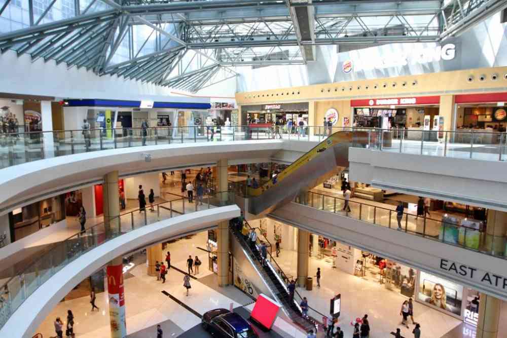 The business outlook for the services sector has weakened, and retail is expected to be among the hardest hit, according to the Department of Statistics Singapore report released yesterday. u00e2u20acu2022 TODAY file pic
