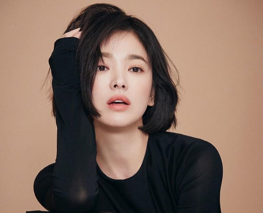 Despite her divorce from Song Joong-ki, Song Hye-kyo is still very much sought after in South Korea for advertisements. — Picture via Instagram/ kyo1122