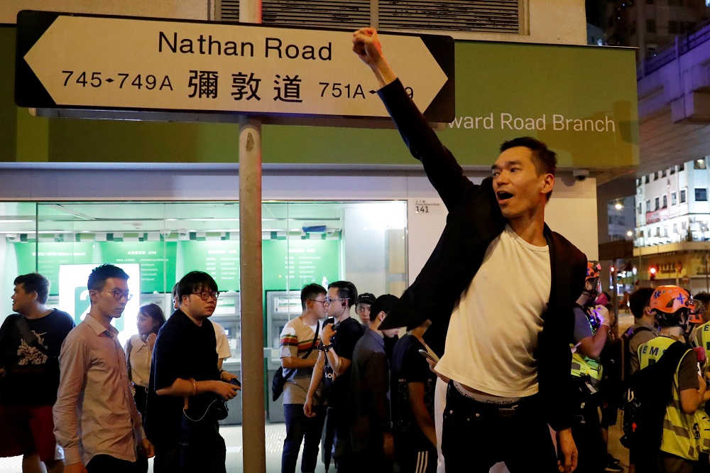 An anti-extradition bill protester shouts and gestures during a protest, outside Mong Kok police station, in Hong Kong September 2, 2019. u00e2u20acu201d Reuters pic