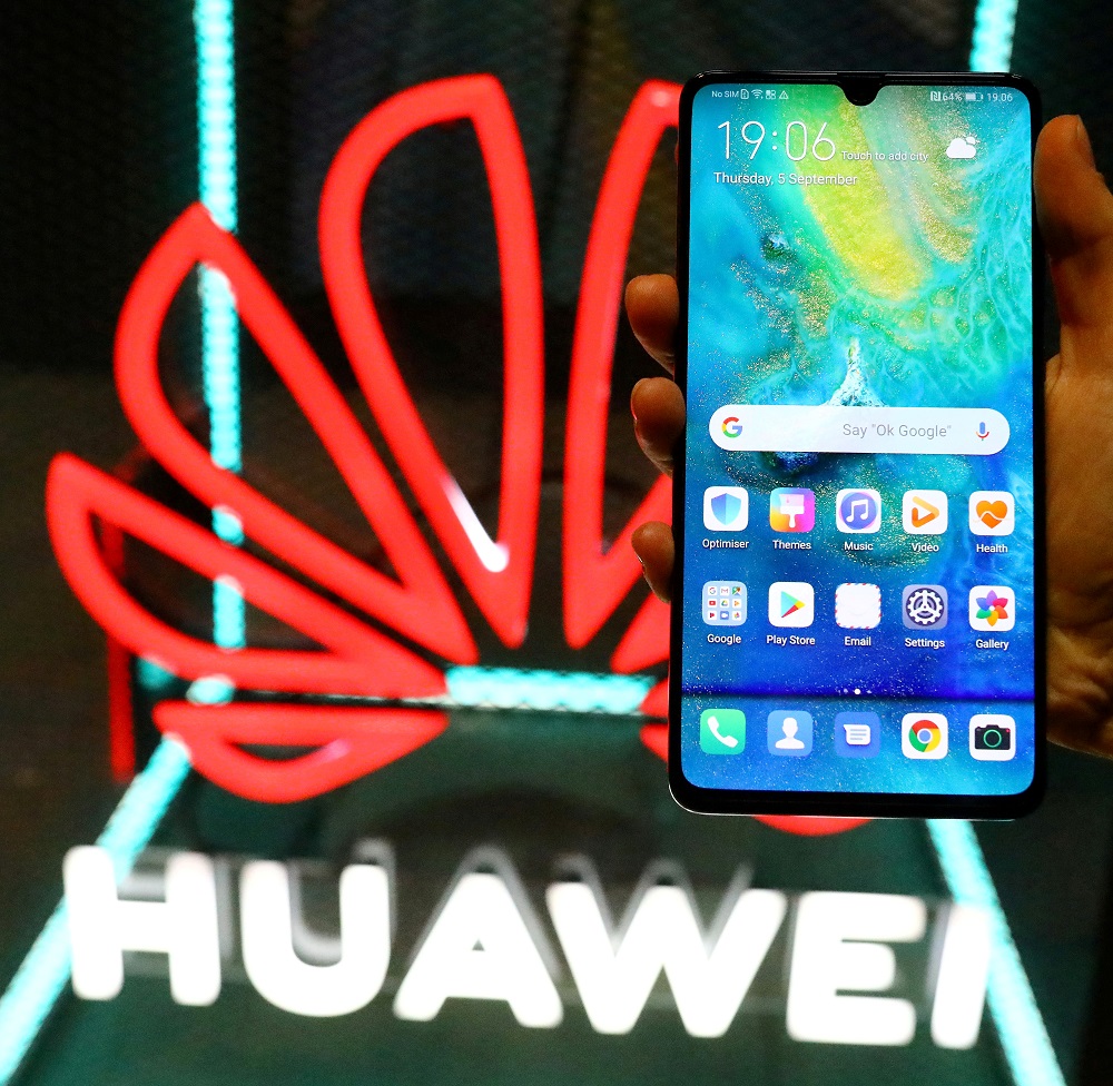 Huawei Mate 20 X (5G) is pictured at the IFA consumer tech fair in Berlin September 5, 2019. u00e2u20acu201d Reuters