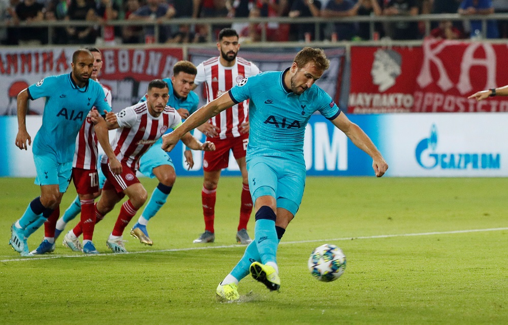 Tottenham Hotspuru00e2u20acu2122s Harry Kane scores their first goal from the penalty spot against Olympiacos at the Karaiskakis Stadium in Piraeus, Greece September 18, 2019. u00e2u20acu201dAction Images via Reuters