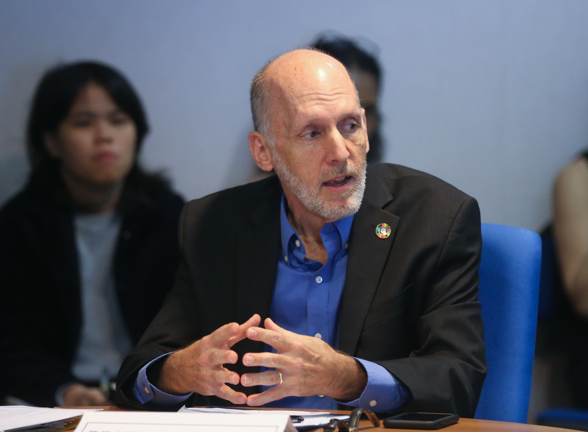 World Bank senior economist Kenneth Simler said Malaysia’s poverty levels will still be shown to have gone down over the years, even if a higher income level is set as the poverty line. — Picture by Firdaus Latif