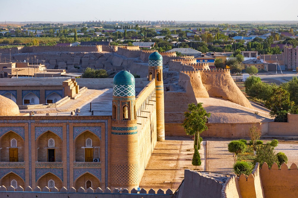 Uzbekistan, which does not share a border with China, is the first of the five u00e2u20acu02dcstansu00e2u20acu2122 in ex-communist Central Asia to scrap visas for Chinese citizens. u00e2u20acu201d AFP pic