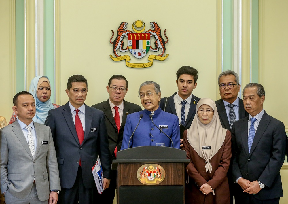 Prime Minister Tun Dr Mahathir Mohamad and Cabinet minsters hold a press conference in Putrajaya September 14, 2019. u00e2u20acu201d Picture by Firdaus Latif