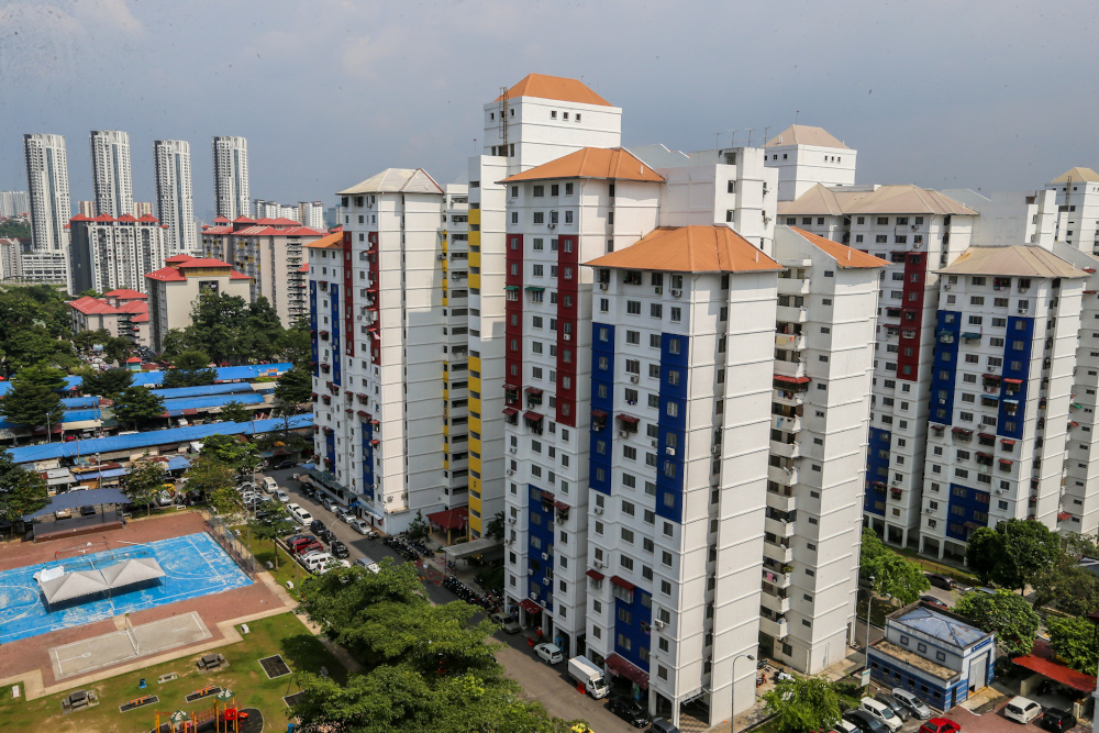General view of the Kerinchi PPR in Kuala Lumpur, September 28, 2019. u00e2u20acu201d Picture by Firdaus Latif