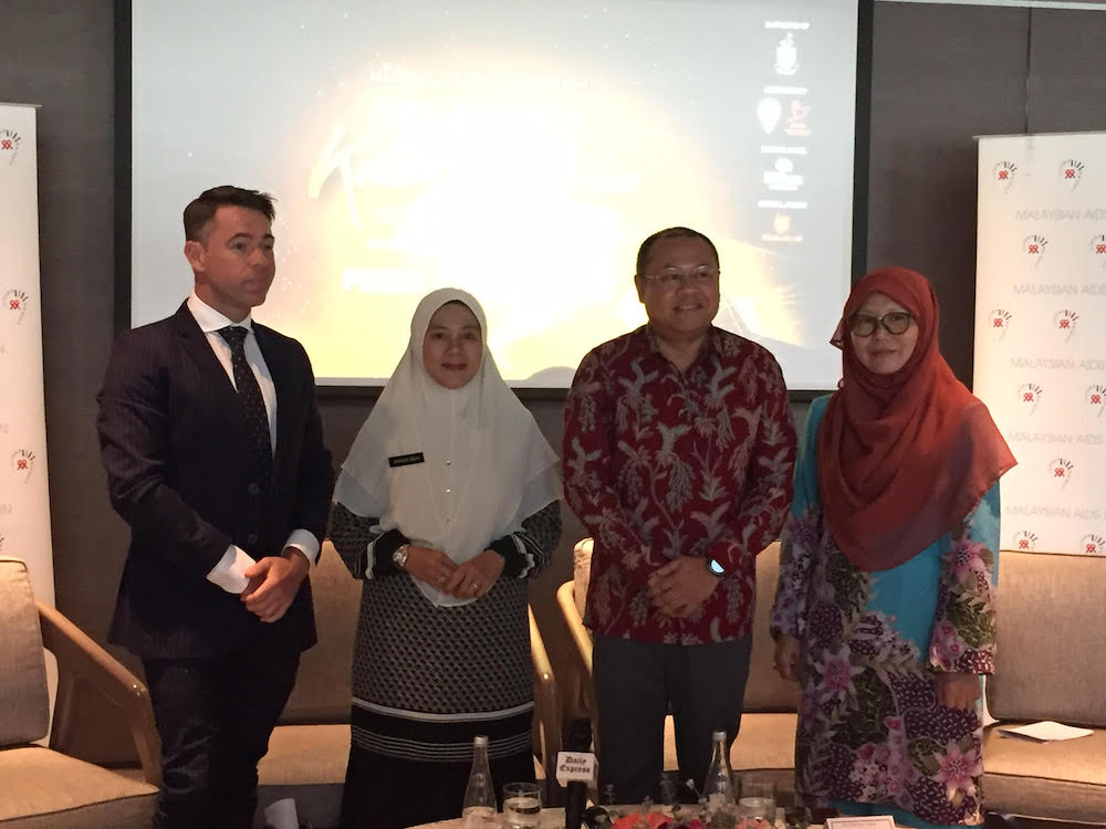 Hilton National Marketing & Communication Director Eugen Oelofse, Sabah Health and Public Well Being assistant minister Norazlinah Arif, MAF honarary secretary Bakhtiar Talhah and SAGA president Dr Zaiton Yahaya at the press conference for the fundraising