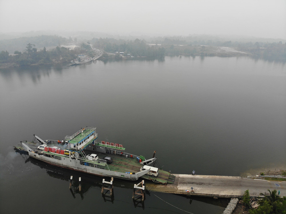 A ferry prepares to cross Rambungan River, about 20km from Kuching city centre, September 9, 2019. u00e2u20acu201d Bernama pic