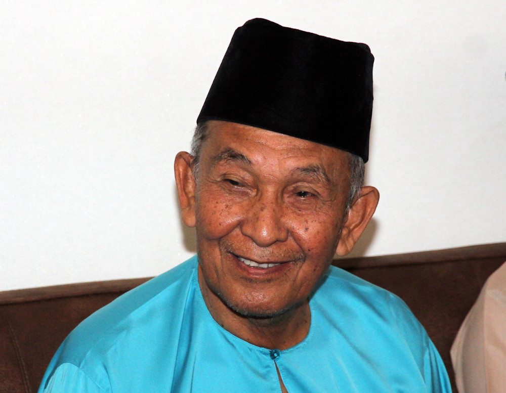 Exco Hal Ehwal Agama Islam, Pertanian dan Pembangunan Luar Bandar negeri, Tosrin Jarvanthi ketika sidang media di Pusat Islam Johor, 13 September 2019. u00e2u20acu201d Foto Bernama