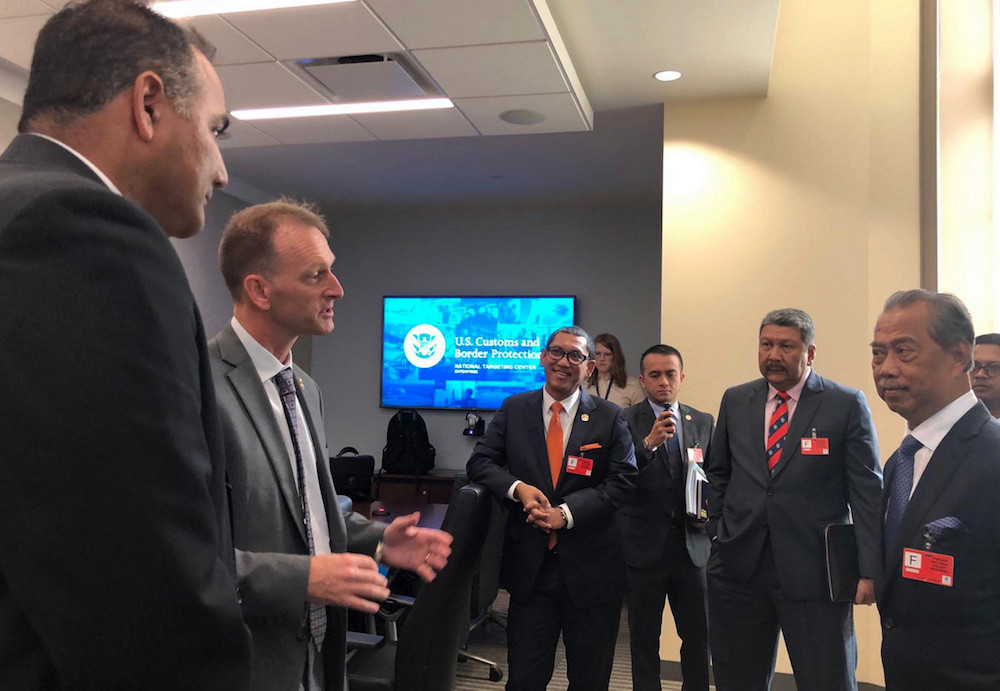 Home Minister Tan Sri Muhyiddin Yassin and his entourage in discussion with US Customs and Border Protection officials led by Don Anderson, the agencyu00e2u20acu2122s director for South-east Asia, Australia and New Zealand, in Washington September 20, 2019. u00e2u20acu201d Berna