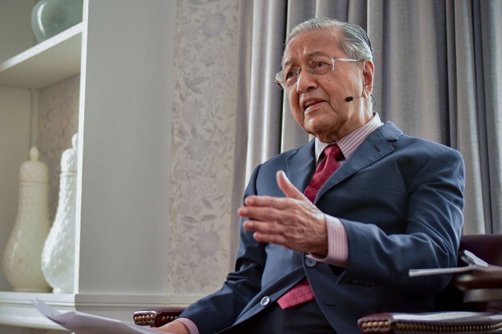 Prime Minister Tun Dr Mahathir Mohamad speaking at the Council on Foreign Relations members gathering in New York Sept 27, 2019. u00e2u20acu201d Bernama pic