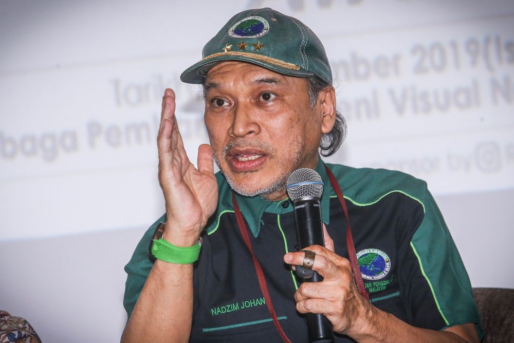 PPIM chief Datuk Nadzim Johan speaks during a forum at the National Arts Gallery in Kuala Lumpur September 9, 2019. u00e2u20acu201d Picture by Hari Anggara