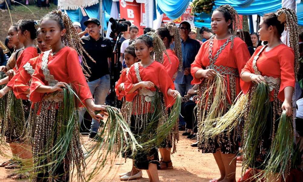 Orang Asli youths perform their cultural dance during the Melaka Orang Asli Day celebration in Alor Gajah, Sept 7, 2019. The event was officiated by Melaka Chief Minister Adly Zahari. u00e2u20acu201d Bernama pic