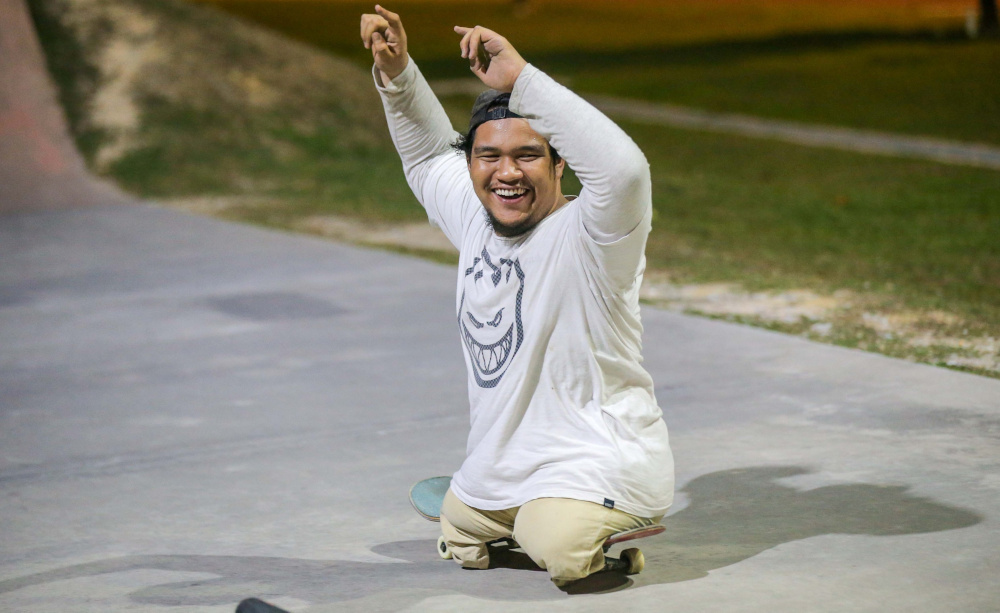 Having a disability has not stopped Mohamad Fakrulradzi Zahari from pursuing his passion for skateboarding. u00e2u20acu201d Picture by Farhan Najib