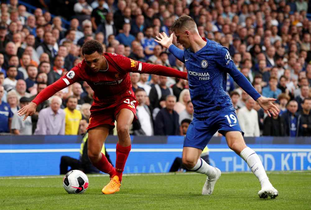 Liverpool's Trent Alexander-Arnold in action with Chelsea's Mason Mount in London September 22, 2019. u00e2u20acu2022 Reuters pic