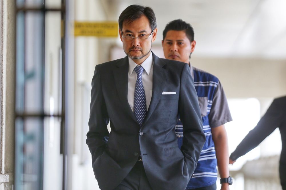 Former 1MDB CEO Datuk Shahrol Azral Ibrahim Halmi is pictured at the Kuala Lumpur Court Complex September 30, 2019. ― Picture by Ahmad Zamzahuri