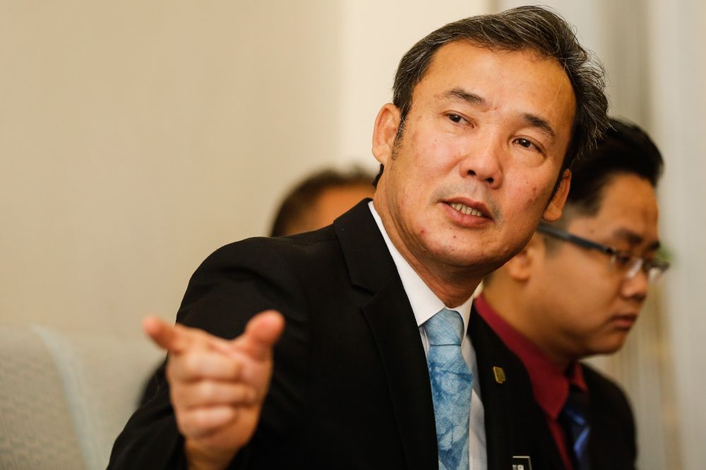 Penang Mayor Datuk Yew Tung Seang speaks to the press at in George Town September 26, 2019. u00e2u20acu201d Picture by Sayuti Zainudin