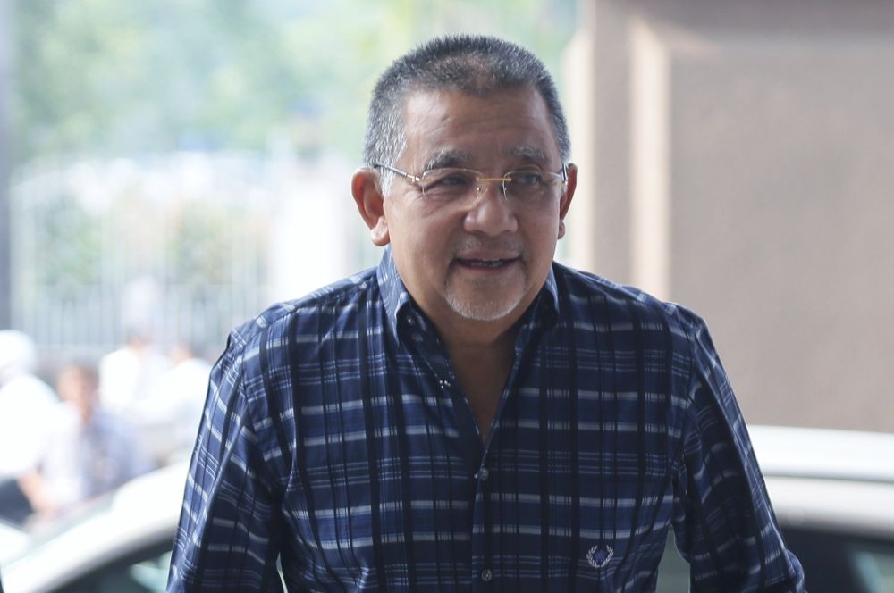 Tan Sri Isa Samad arrives at the Kuala Lumpur High Court September 23,2019. u00e2u20acu2022 Picture by Ahmad Zamzahuri