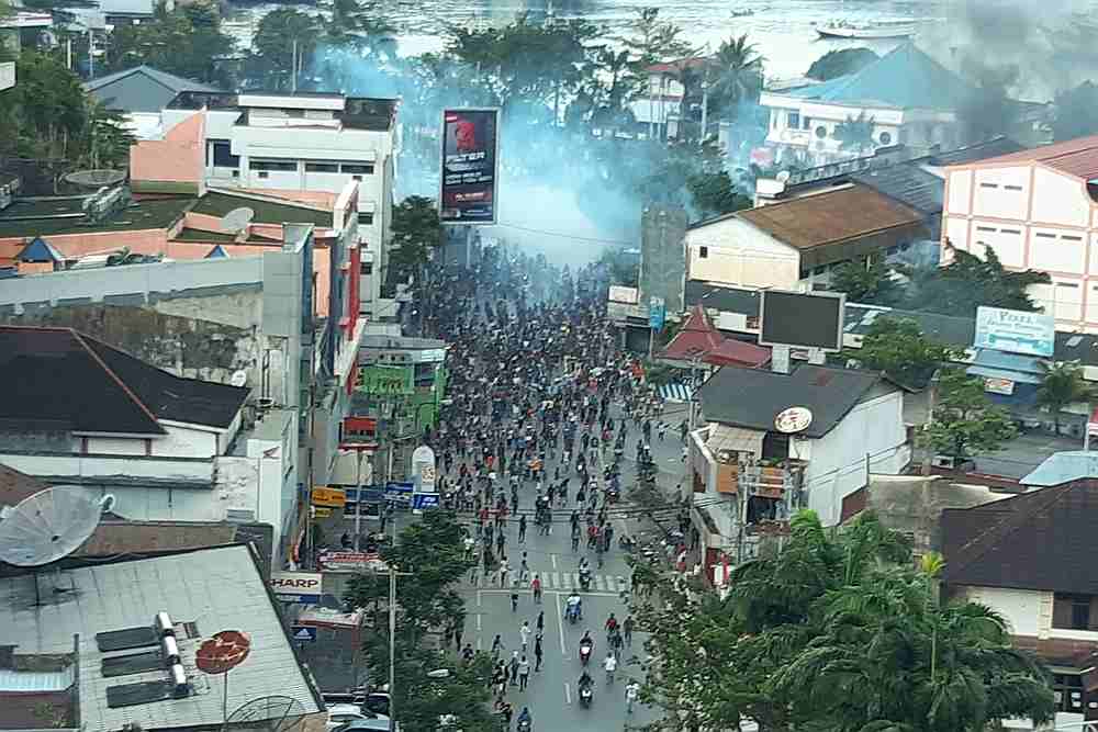 A general view of clashes during a protest in Jayapura, Papua, Indonesia August 29, 2019. u00e2u20acu201d Antara Foto/Dian Kandipi pic via Reuters
