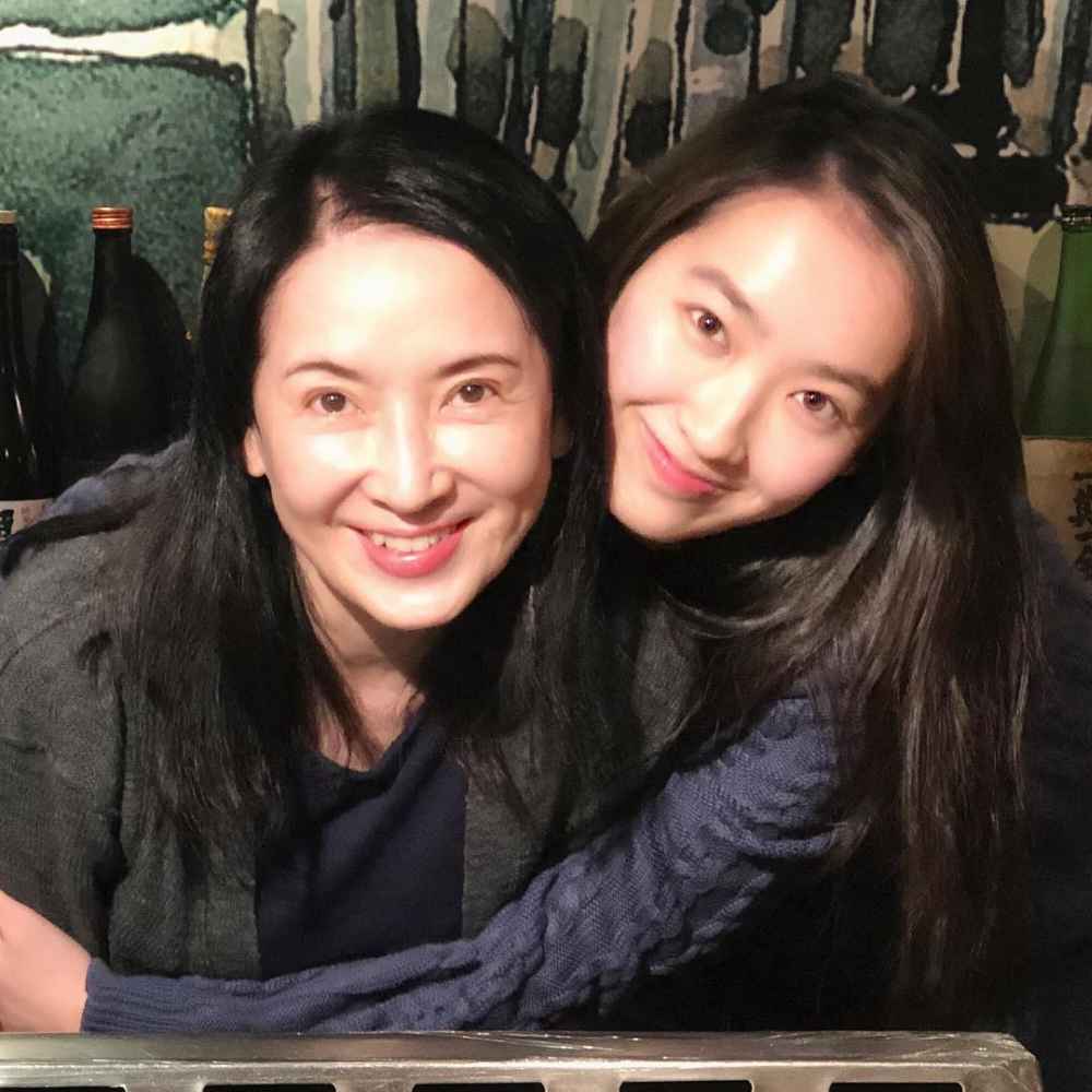 It is the end of wedded bliss for Hong Kong actress Mimi Kung and Chinese actor Lin Wei. Shown here is Kung with daughter Ashley Lin. u00e2u20acu2022 Picture via Instagram/kung_mimi