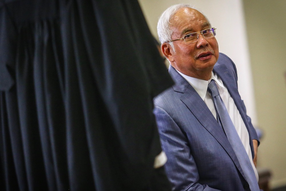 Datuk Seri Najib Razak is seen at the Kuala Lumpur Courts Complex September 19, 2019. u00e2u20acu201d Picture by Hari Anggara