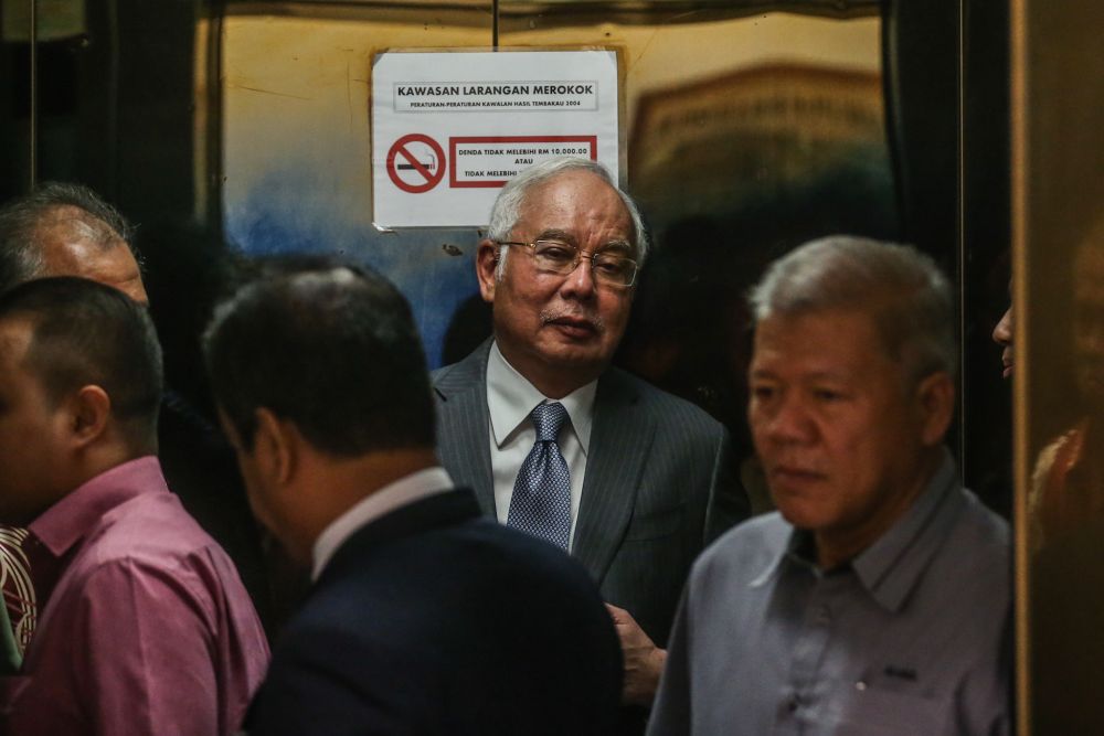 Datuk Seri Najib Razak arrives at the Kuala Lumpur High Court September 26, 2019.u00e2u20acu201d Picture by Firdaus Latif