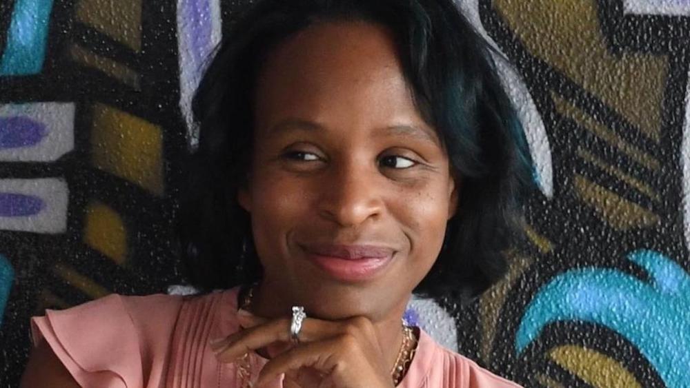 American bestselling young adult author Nicola Yoon, whose novels u00e2u20acu02dcEverything, Everythingu00e2u20acu2122 and u00e2u20acu02dcThe Sun Is Also A Staru00e2u20acu2122 were adapted into hit movies, will headline the new SWF Youth Fringe in November. u00e2u20acu201d TODAY pic