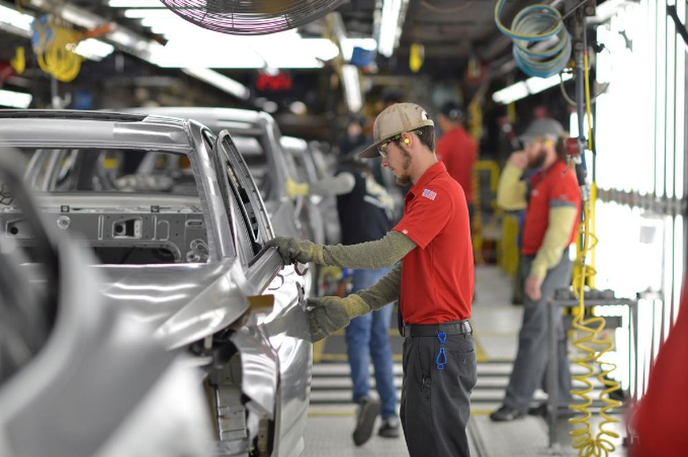 A line worker checks frames for imperfections at Nissan Motor Cou00e2u20acu2122s automobile manufacturing plant in Smyrna, Tennessee, US, August 23, 2018. u00e2u20acu201d Reuters pic