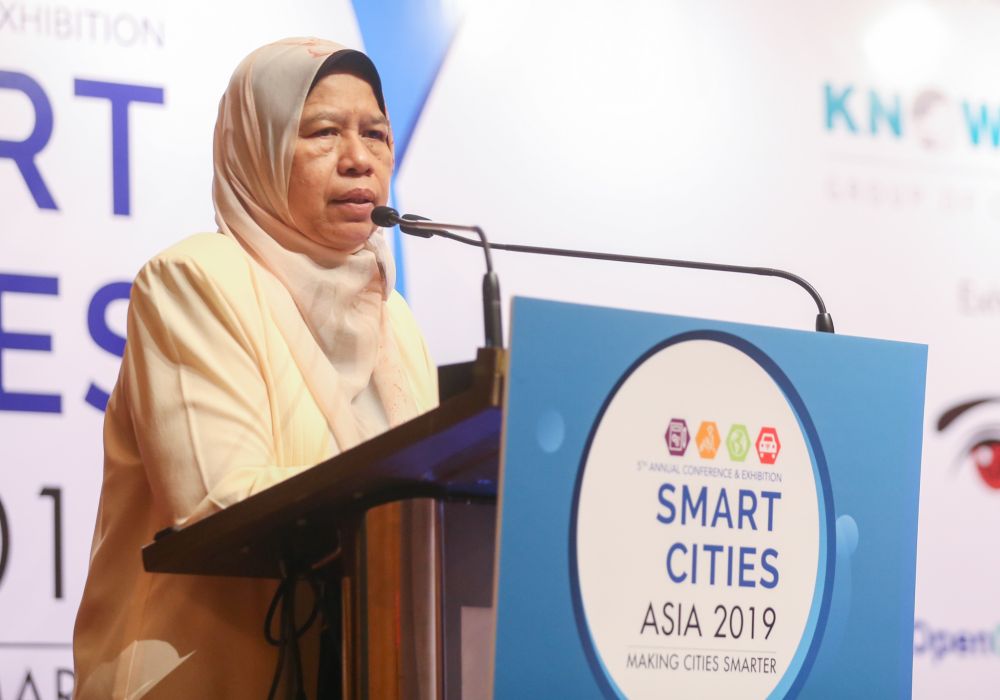 Housing and Local Government Minister Zuraida Kamaruddin speaks at the 2019 Smart Cities Asia Conference and Exhibition in Kuala Lumpur September 11, 2019. u00e2u20acu201d Picture by Firdaus Latif