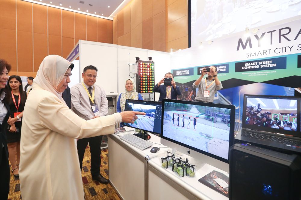 Housing and Local Government Minister Zuraida Kamaruddin is pictured at the 2019 Smart Cities Asia Conference and Exhibition in Kuala Lumpur September 11, 2019. u00e2u20acu201d Picture by Firdaus Latif