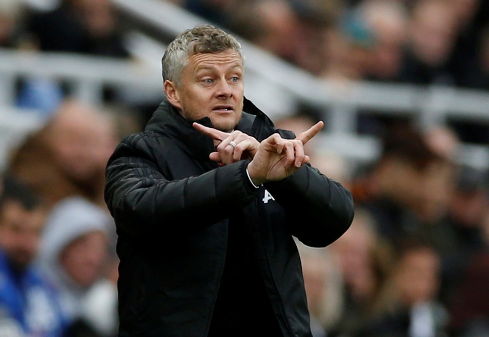Manchester United manager Ole Gunnar Solskjaer gestures during the match against Newcastle United at St Jamesu00e2u20acu2122 Park in Newcastle October 6, 2019. u00e2u20acu201d Action Images via Reuters