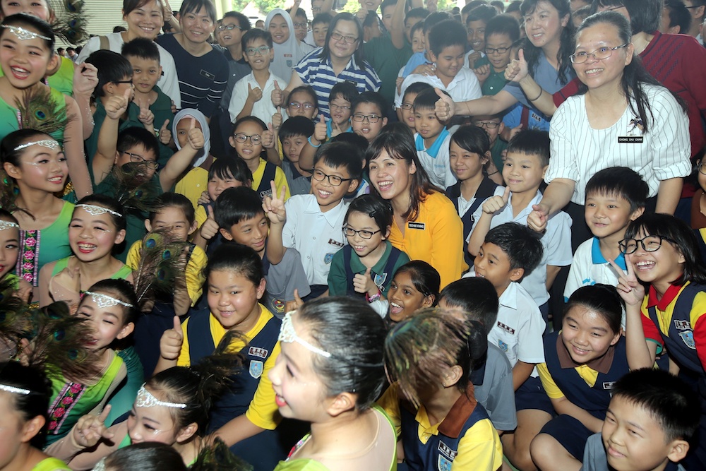 Deputy Education Minister Teo Nie Ching meets pupils at an event at SJKC Bercham in Ipoh October 2, 2019. u00e2u20acu201d Picture by Farhan Najib