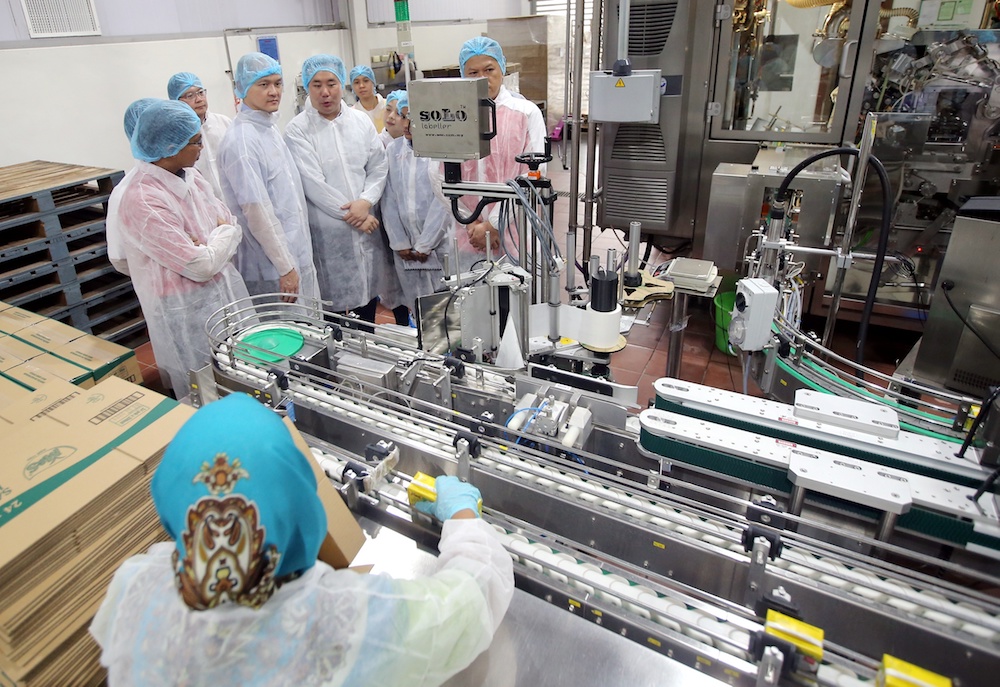 Deputy International Trade and Industry (MITI) Minister Ong Kian Ming visits M&S Food Industries Sdn Bhd in the Silibin Industrial Area in Ipoh October 3, 2019. u00e2u20acu201d Picture by Farhan Najib