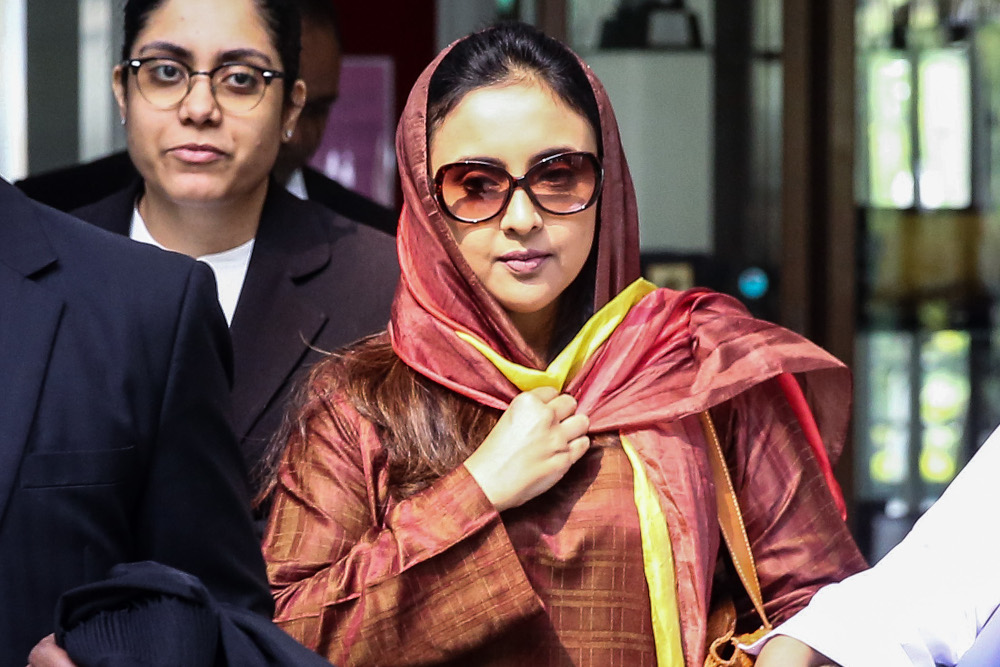Samirah Muzaffar is pictured at the Shah Alam High Court October 2, 2019. u00e2u20acu201d Picture by Yusof Mat Isa